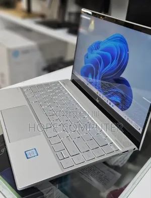 New Laptop HP Envy X360 8GB Intel Core I5 SSD 512GB