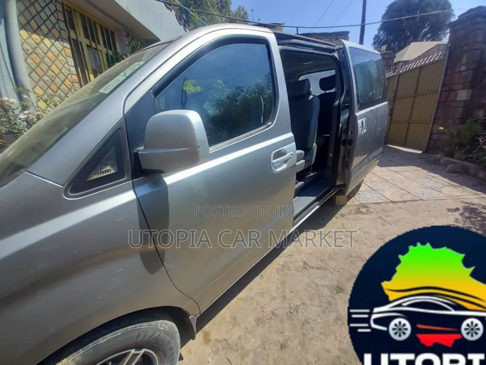 Hyundai H1 2.4 GLS 2012 Gray