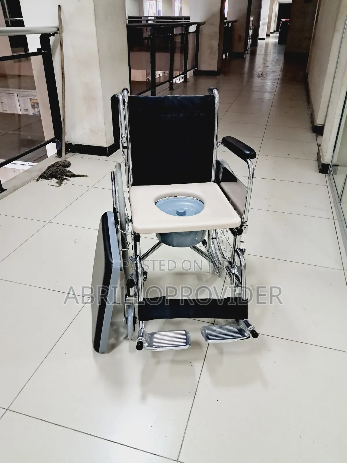 Toilet Wheelchair6wheelchair5wheelchair8wheelchair7wheelchai