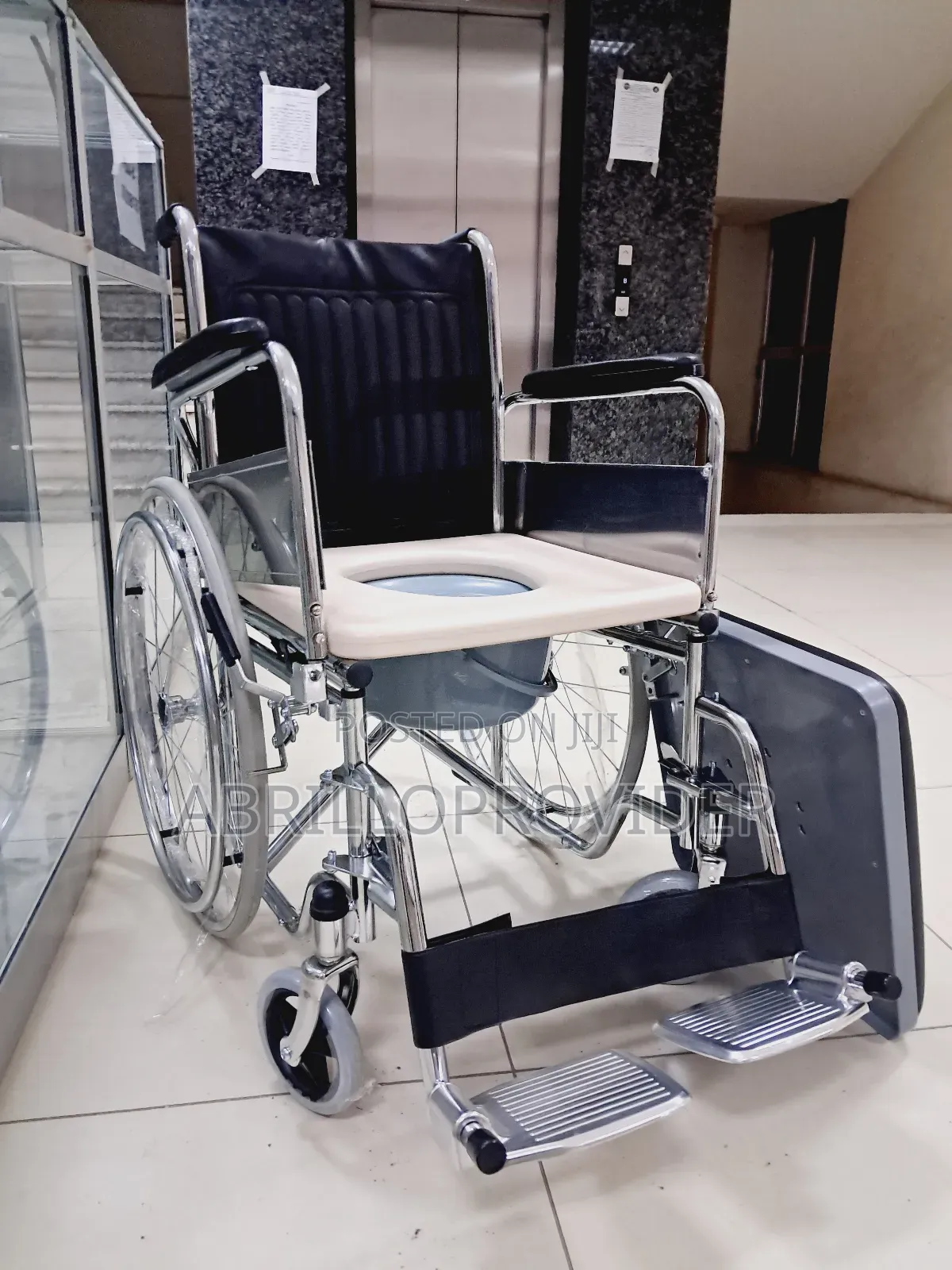 Toilet Wheelchair4wheelchair9wheelchair4wheelchair5wheelchai