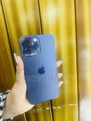 Photo - New Apple iPhone 14 Pro Max 256 GB Purple