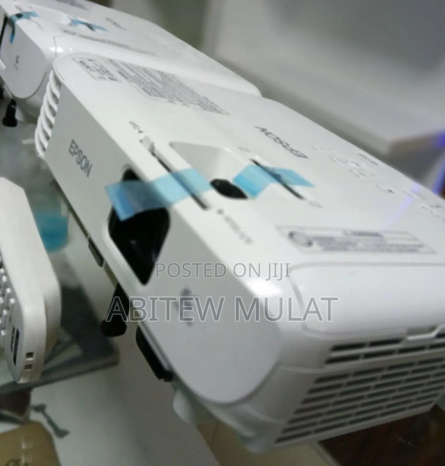 Brand New Epson Projector Has Remote Model Name: Eb-s05