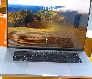 New Laptop Apple MacBook Pro M1 16GB Apple M1 SSD 1T