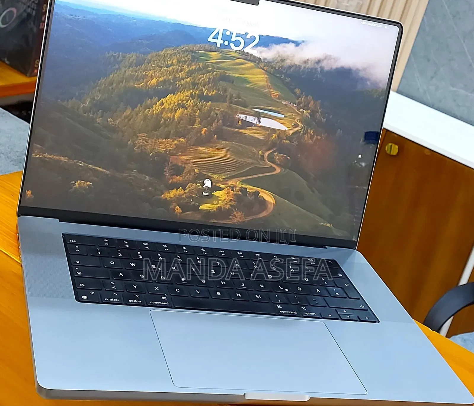 New Laptop Apple MacBook Pro M1 16GB Apple M1 SSD 1T