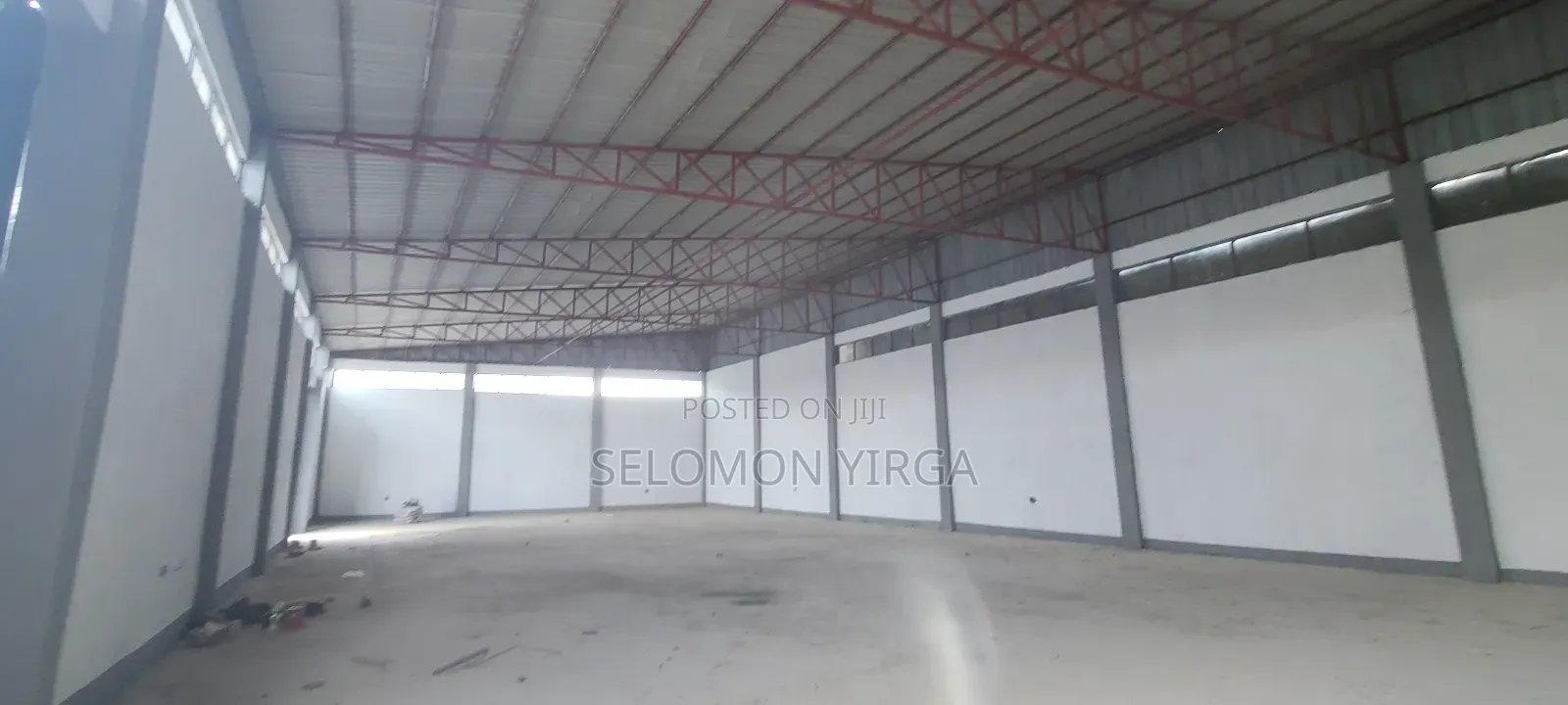 ለክሬይ የቀረበ መጋዘን ነዉ