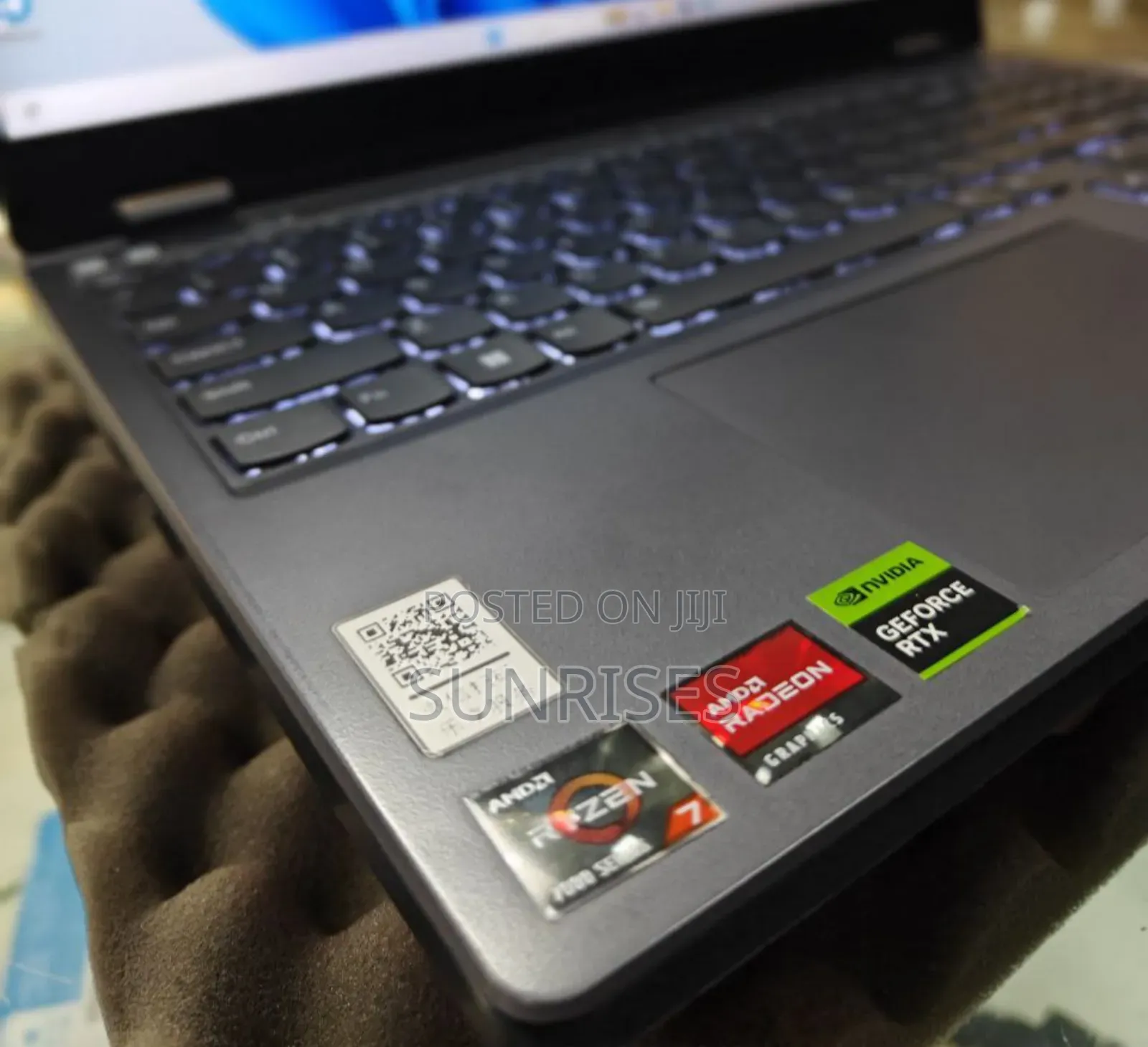 New Laptop Lenovo Legion 5 16GB AMD Ryzen 7 SSD 512GB