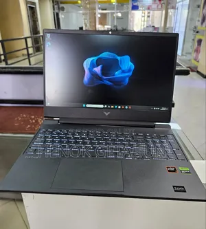 New Laptop HP Victus 15 16GB AMD Ryzen 7 SSD 1T