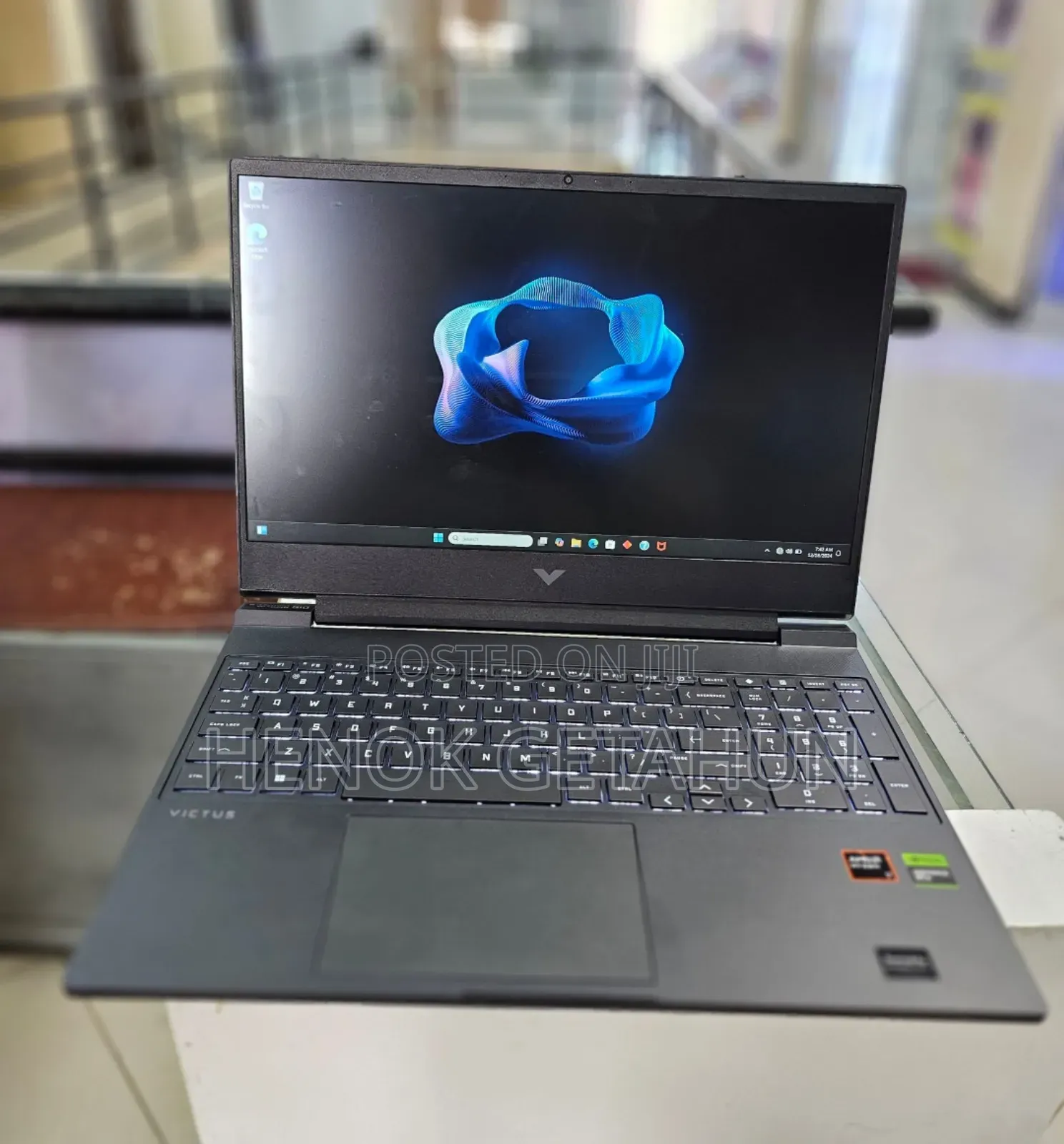 New Laptop HP Victus 15 16GB AMD Ryzen 7 SSD 1T