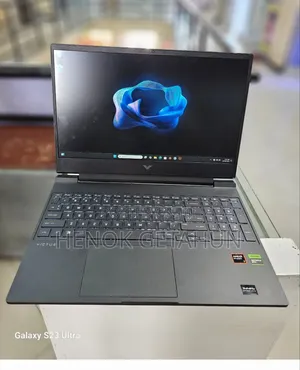 New Laptop HP Victus 15 16GB AMD Ryzen 7 SSD 1T