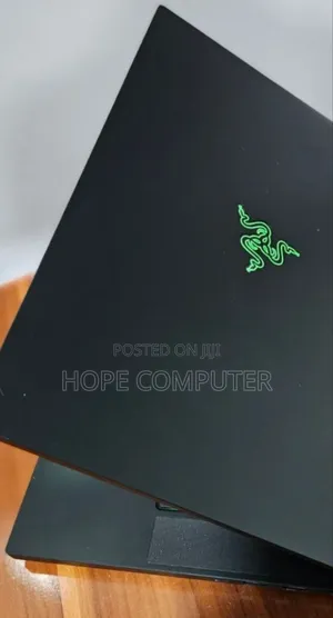 New Laptop Razer Blade 16GB Intel SSD 512GB