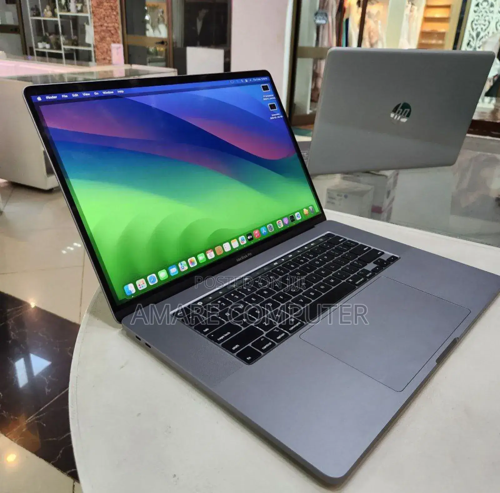New Laptop Apple MacBook Pro 2019 16GB Intel Core I9 SSD 1T