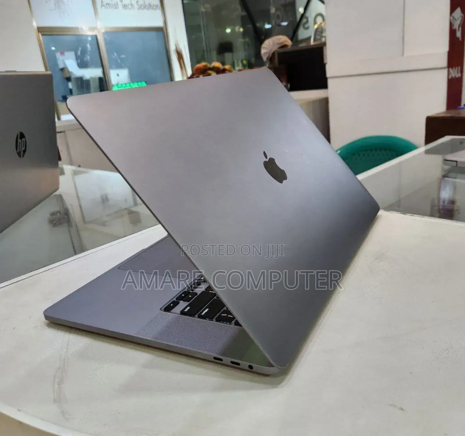 New Laptop Apple MacBook Pro 2019 16GB Intel Core I9 SSD 1T