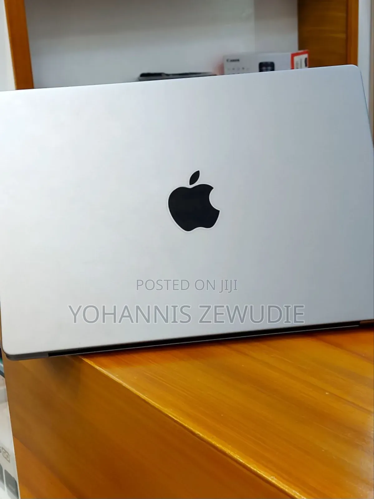 New Laptop Apple MacBook Pro M1 16GB Apple M1 Pro SSD 1T