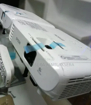 Photo - Eepson Projector