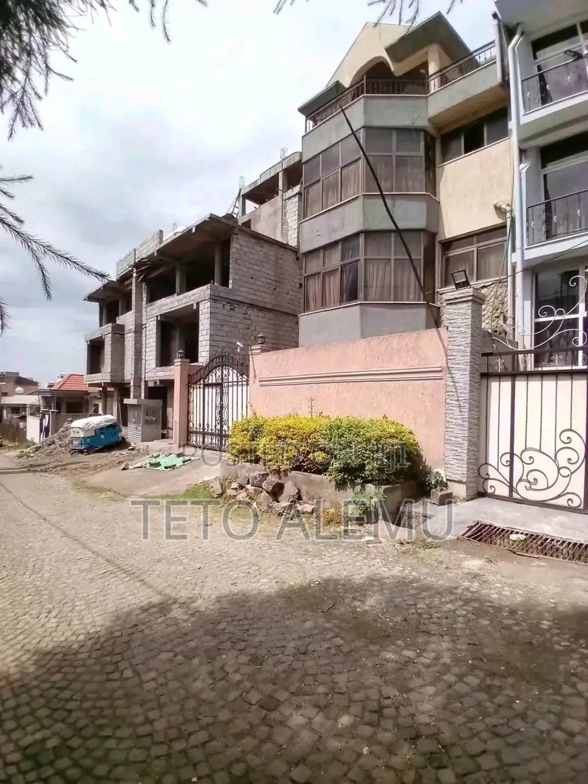 የሚሸጥ ቦታ ሰሚት አትሌቶች መንደር