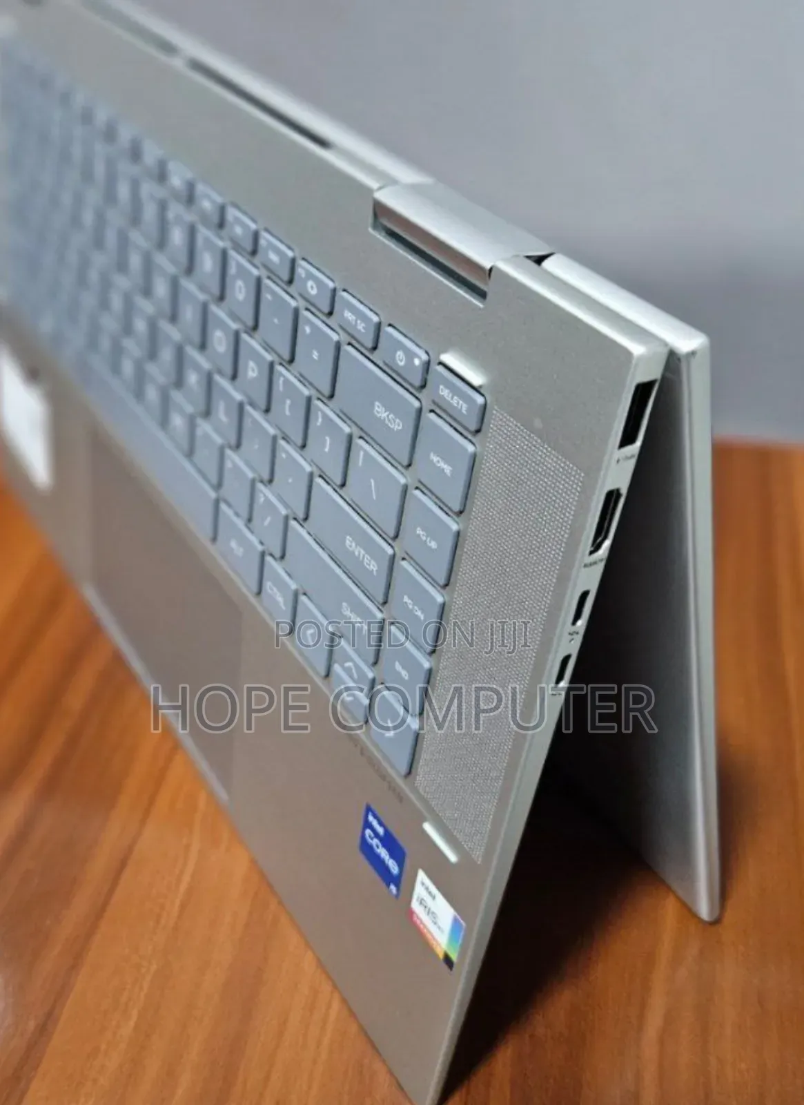 New Laptop HP Envy X360 8GB Intel Core I5 SSD 512GB