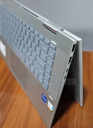 New Laptop HP Envy X360 8GB Intel Core I5 SSD 512GB