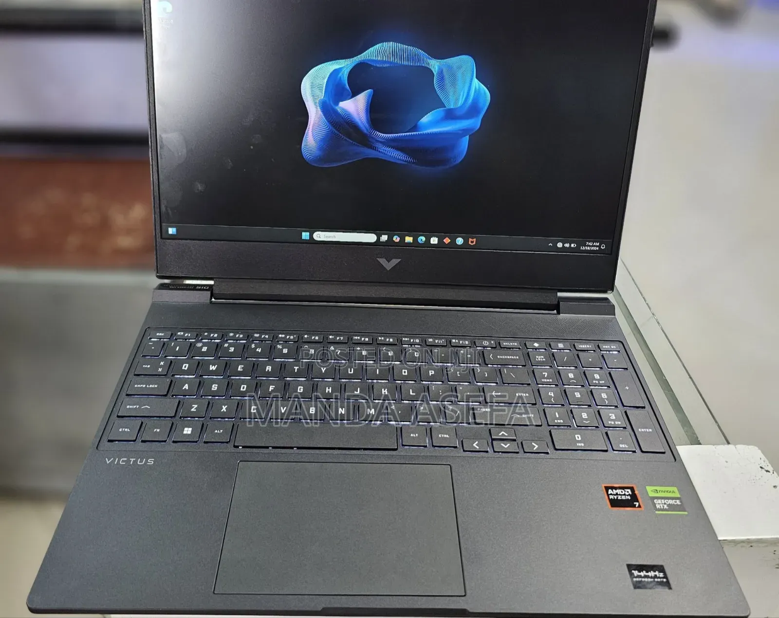 New Laptop HP Victus 16 16GB AMD Ryzen 7 SSD 1T