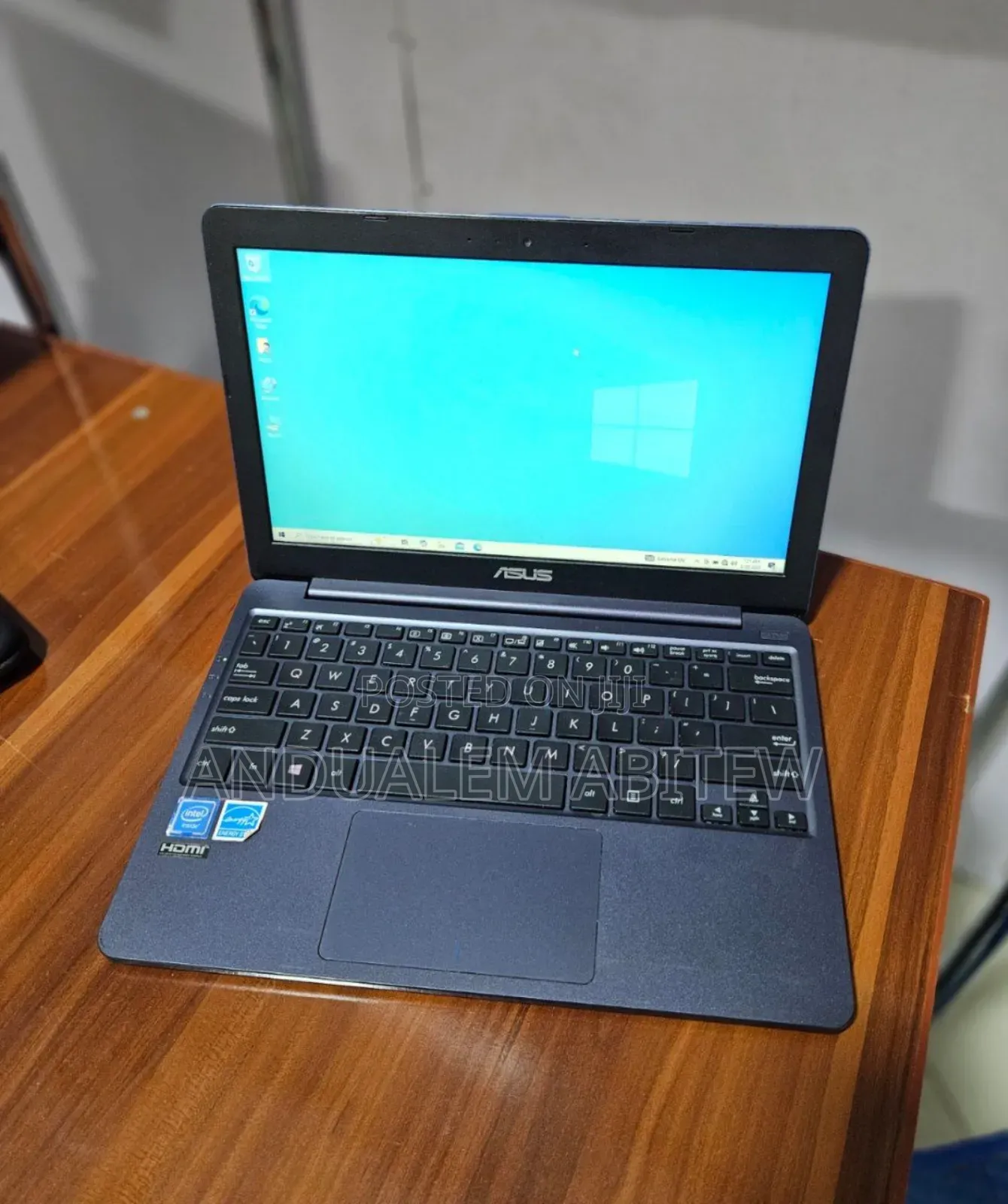 New Laptop Asus VivoBook 15 X505BA 4GB Intel Pentium SSD 32GB