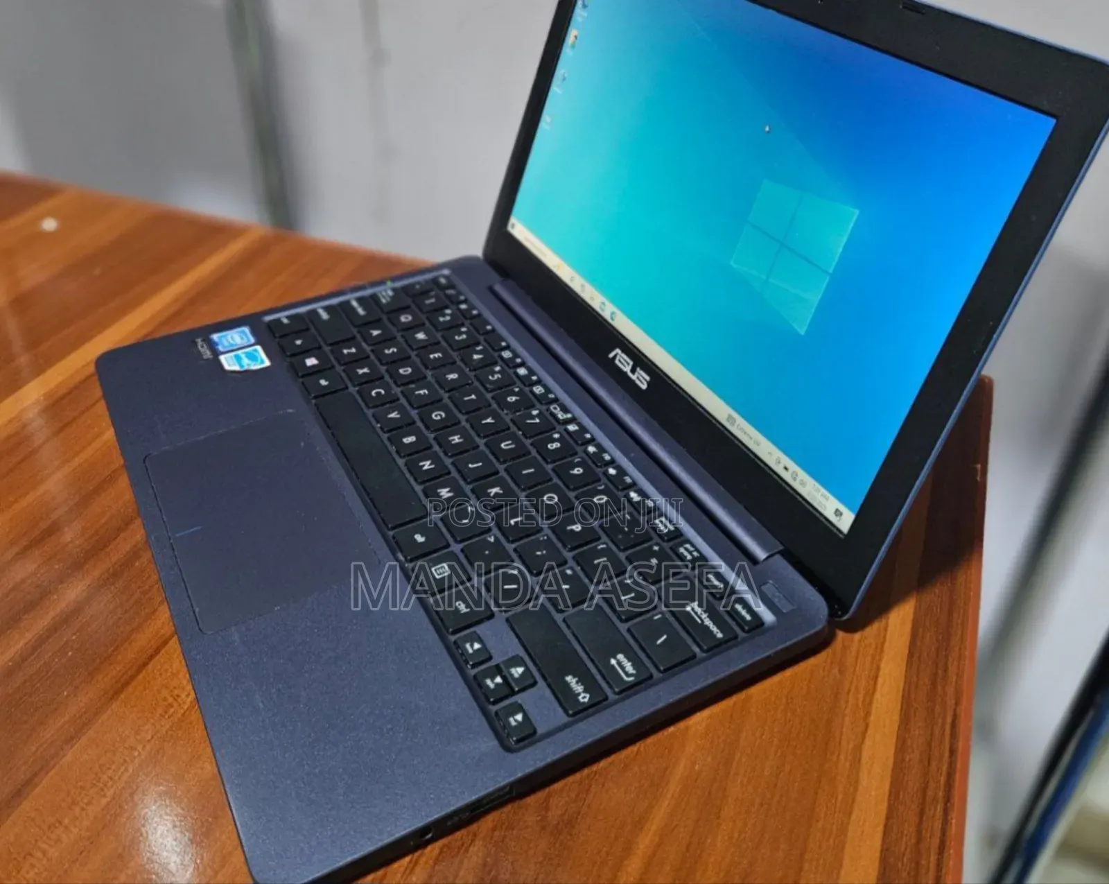 New Laptop Asus 4GB Intel Pentium SSD 32GB