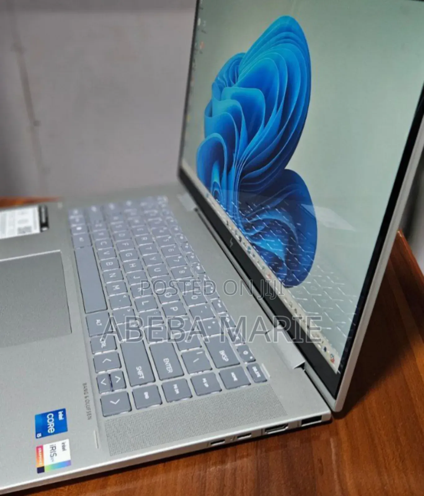 New Laptop HP Envy X360 8GB Intel Core I5 SSD 512GB