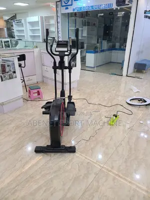 Photo - Adidas X22 Cross Trainer