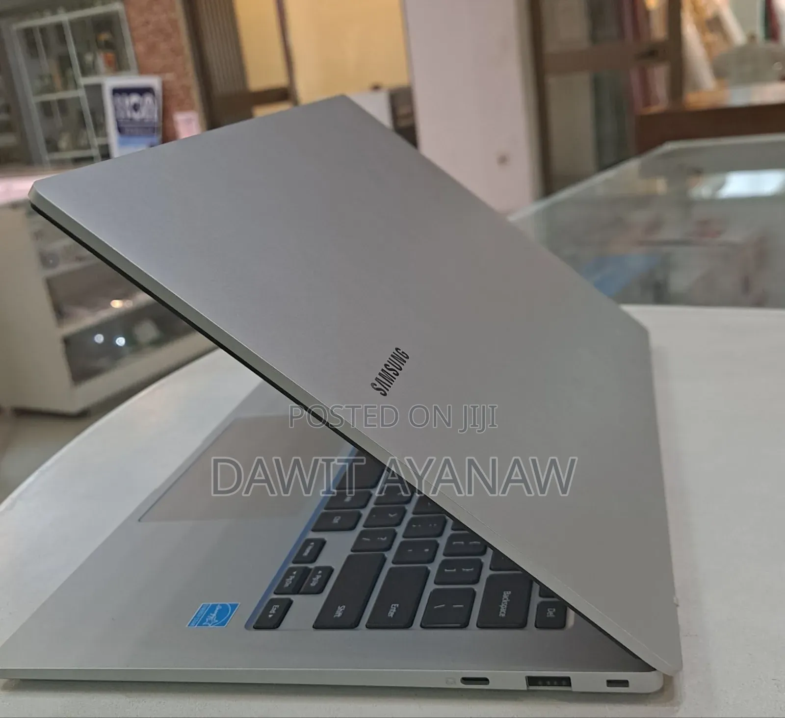 New Samsung Galaxy Book 2 4GB Qualcomm Snapdragon X Plus SSD 128GB