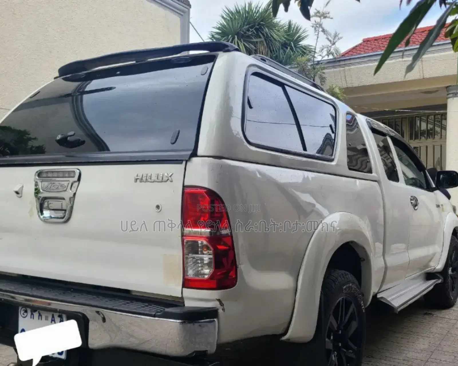 Toyota Hilux 2013 White