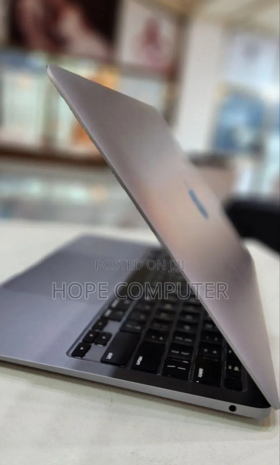 New Laptop Apple MacBook Air 2020 8GB Intel Core i3 SSD 256GB
