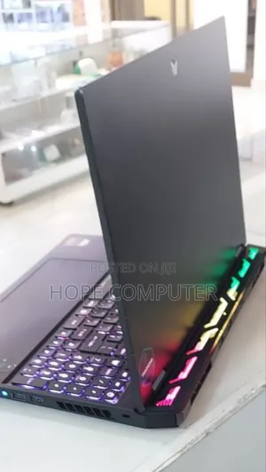 New Laptop Acer Predator Helios 300 16GB Intel Core I7 SSD 1T