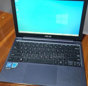 Photo - New Laptop Asus VivoBook E12 E203NA 4GB Intel Celeron SSD 32GB