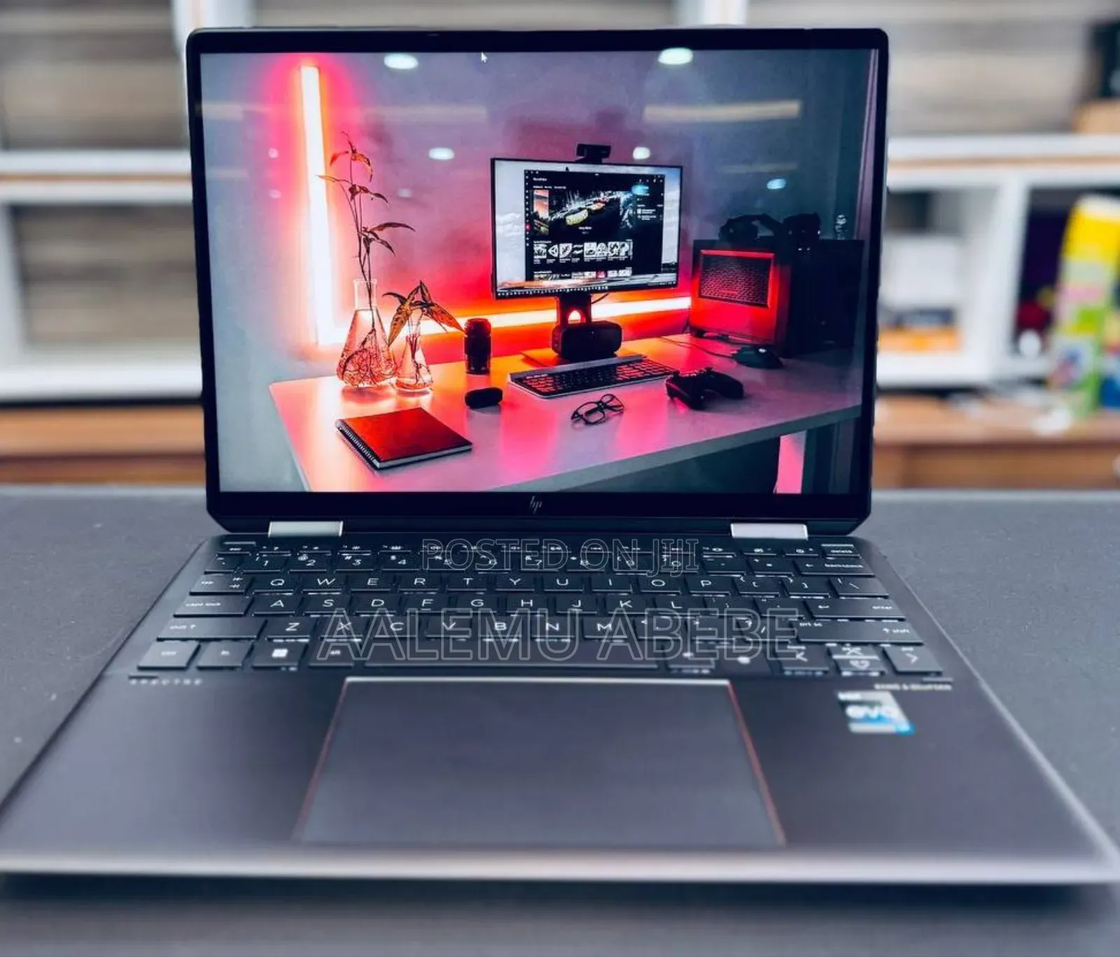 New Laptop HP Spectra 13 16GB Intel Core I7 SSD 1T