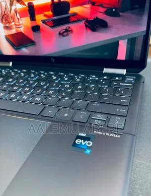 New Laptop HP Spectra 13 16GB Intel Core I7 SSD 1T