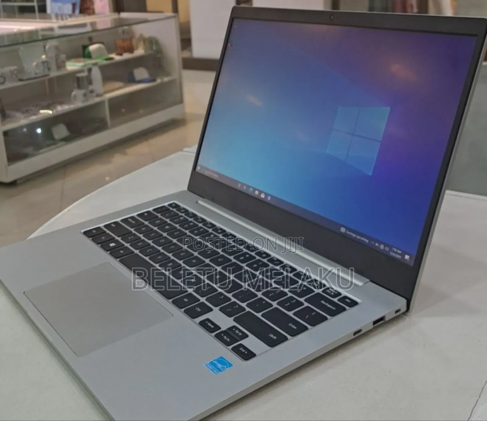 New Samsung Galaxy Book 2 8GB Qualcomm Snapdragon X Plus SSD 128GB