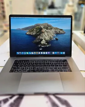 New Laptop Apple MacBook Pro 16GB Intel Core I7 SSD 512GB