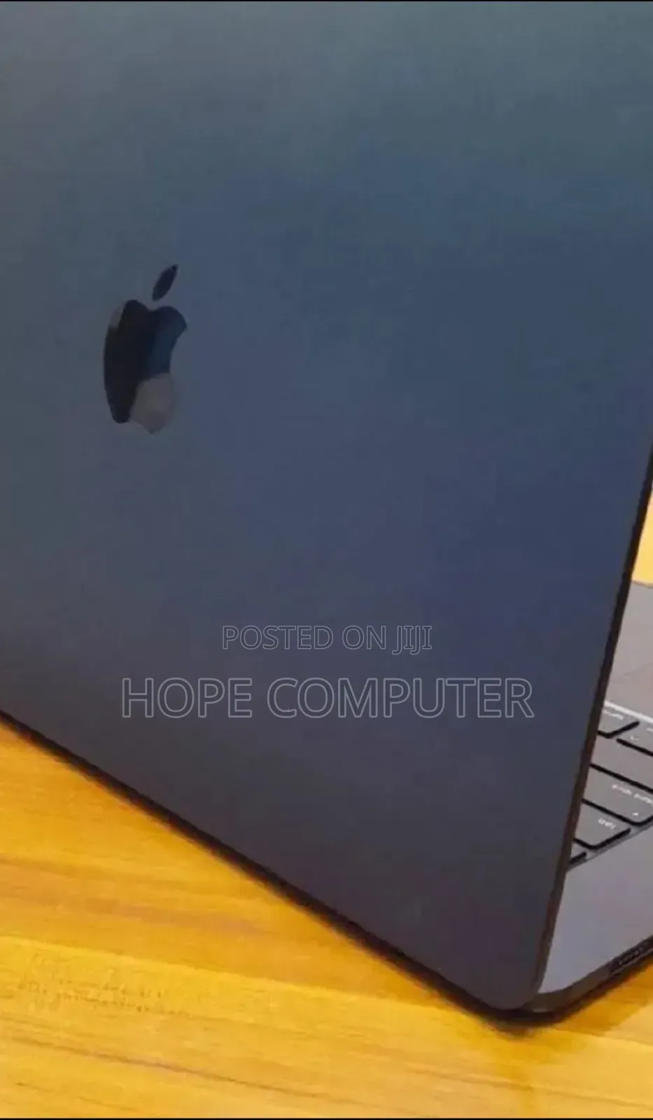 New Laptop Apple MacBook Air 2024 M3 13-Inch 8GB Apple M3 SSD 512GB