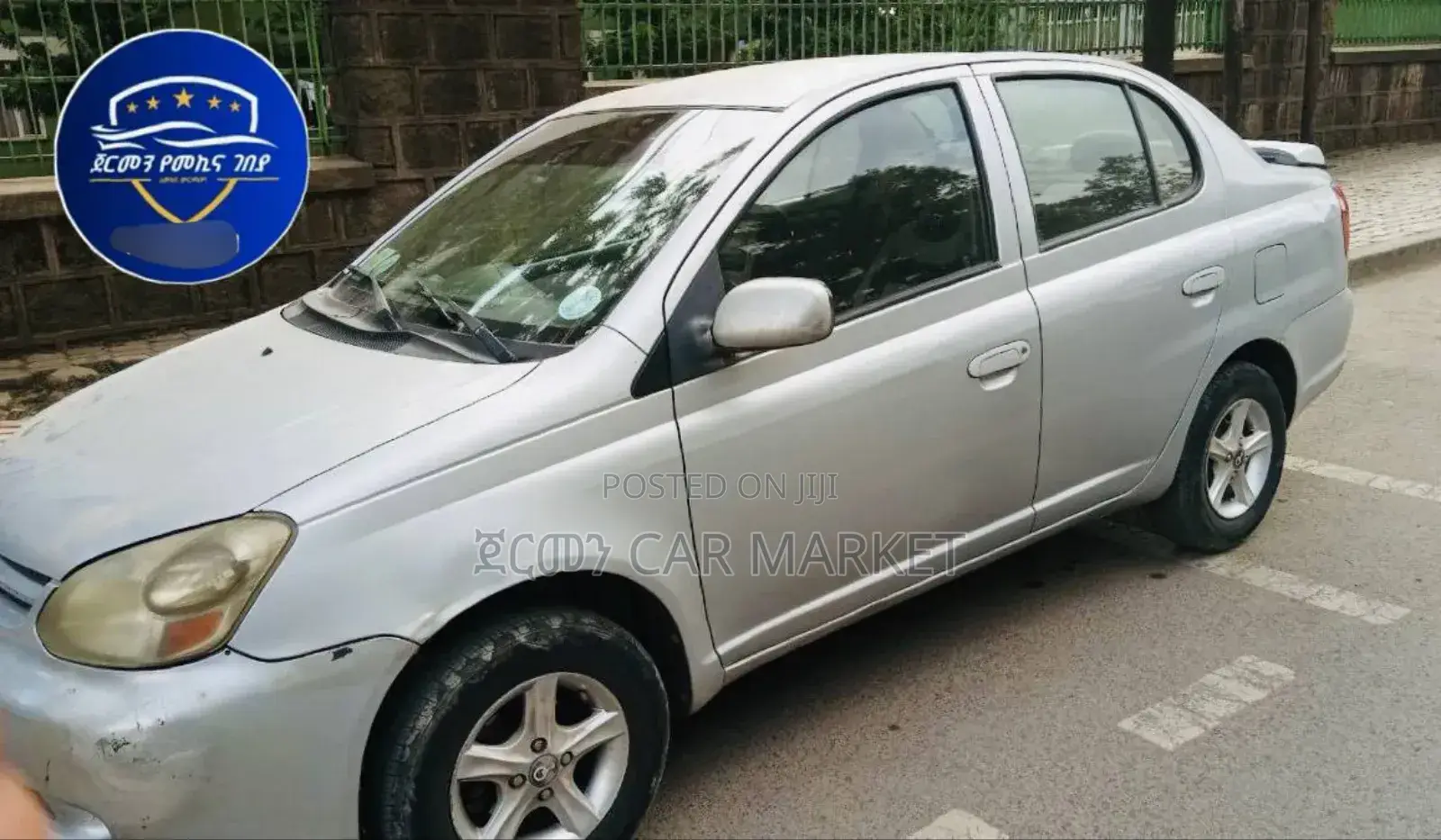 Toyota Platz 2005 Silver