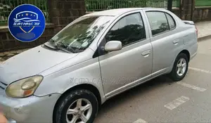 Toyota Platz 2005 Silver