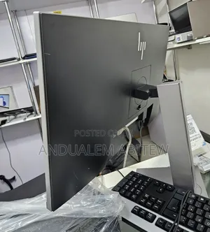 P 24 Inch Frameless Monitor