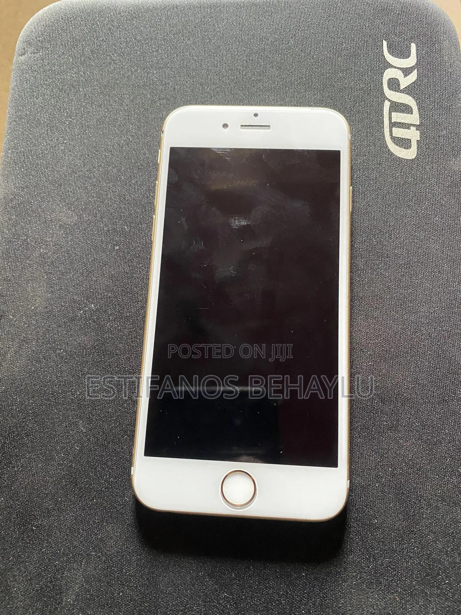Apple iPhone 6s 64 GB Gold