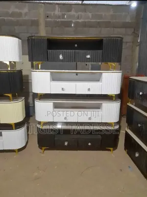 Photo - Tv Stand በፈለጉት ቀለም ሜትር ከ ሀምሣ