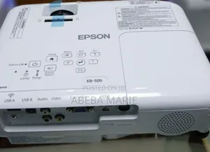 Epson Projector With Bag Remote Model