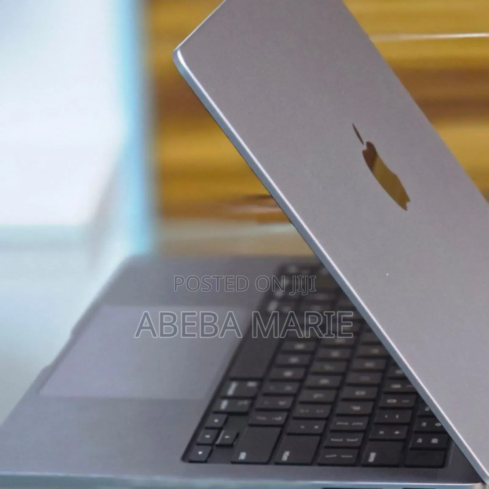 New Apple MacBook Pro 2023 M3 14-Inch 18GB Apple M3 Pro SSD 512GB