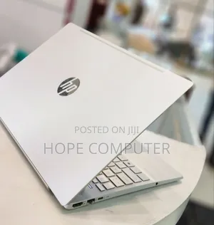 New Laptop HP Pavilion 15 8GB Intel Core I5 SSD 128GB