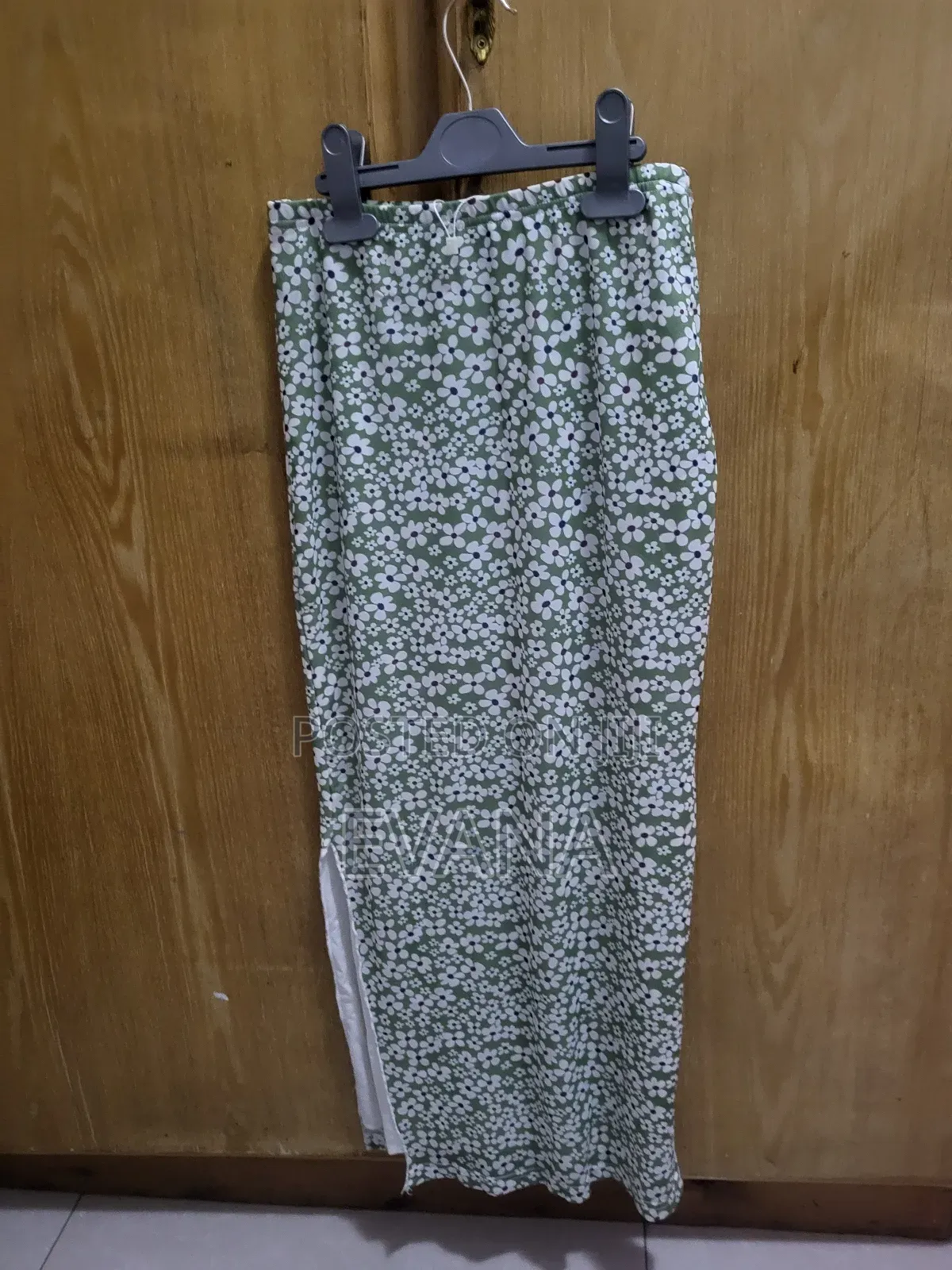 Shein Skirt Floral Size Xs
