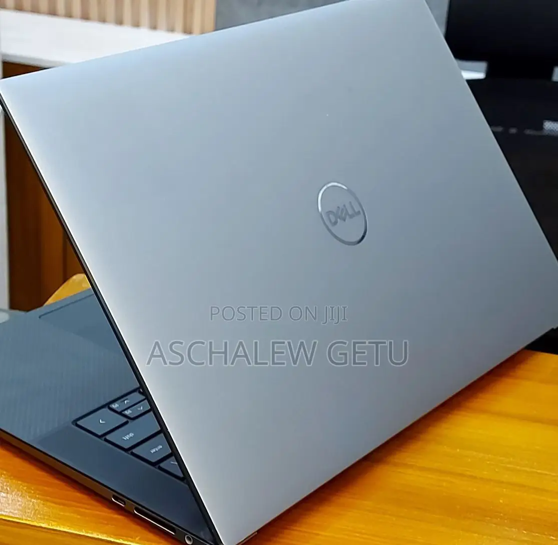 New Laptop Dell Inspiron 15 32GB Intel Core I9 SSD 1T