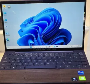 Photo - New Laptop HP Envy 14 16GB Intel Core I7 SSD 1T