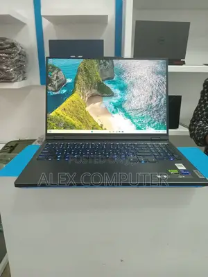 New Laptop Lenovo Legion 7 32GB Intel Core I9 SSD 1T