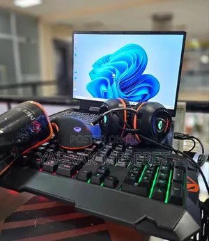 New Laptop Acer Predator Helios 300 18GB Intel Core I7 SSD 1T