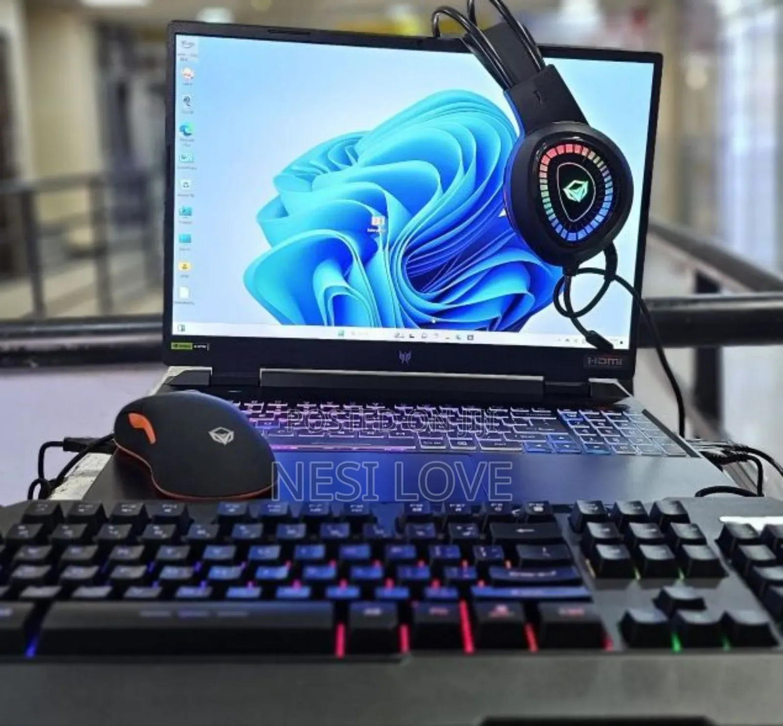 New Laptop Acer Predator Helios 300 16GB Intel Core i9 SSD 1T